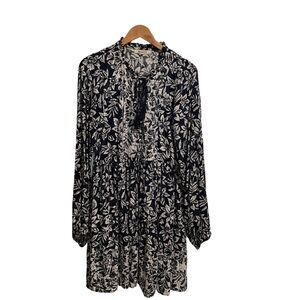 Rip Curl Navy and White Floral Long Sleeve Dress‎